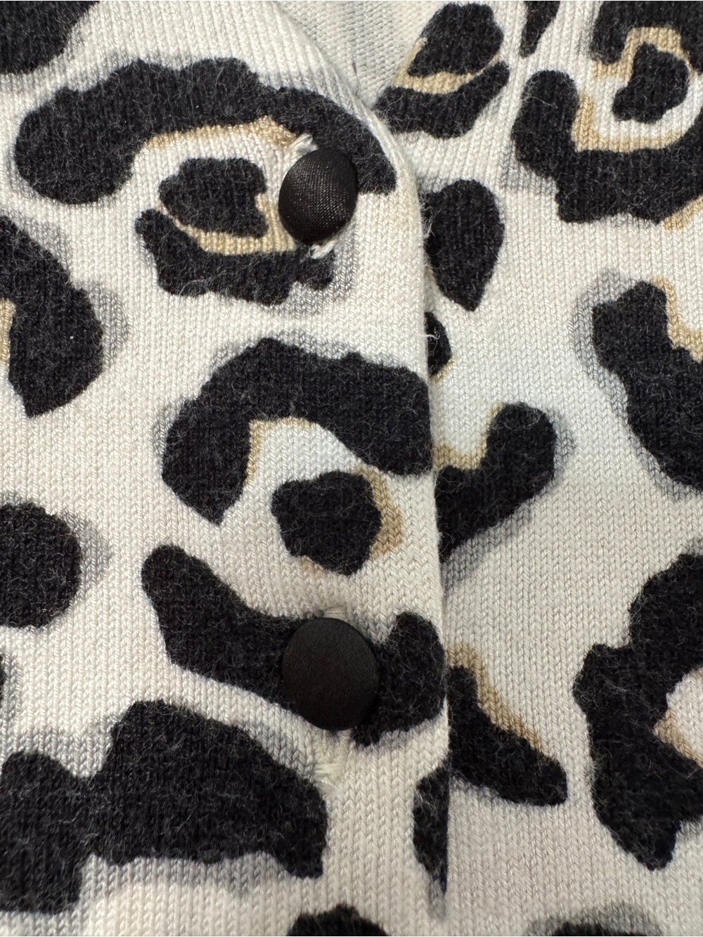 White House Black Market Black and White Leopard-Print V-Neck Cardigan - Picture 7 of 9